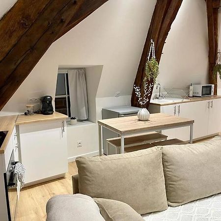Appartement Cosy Centre Ville Saint-Amand-Montrond Exterior photo