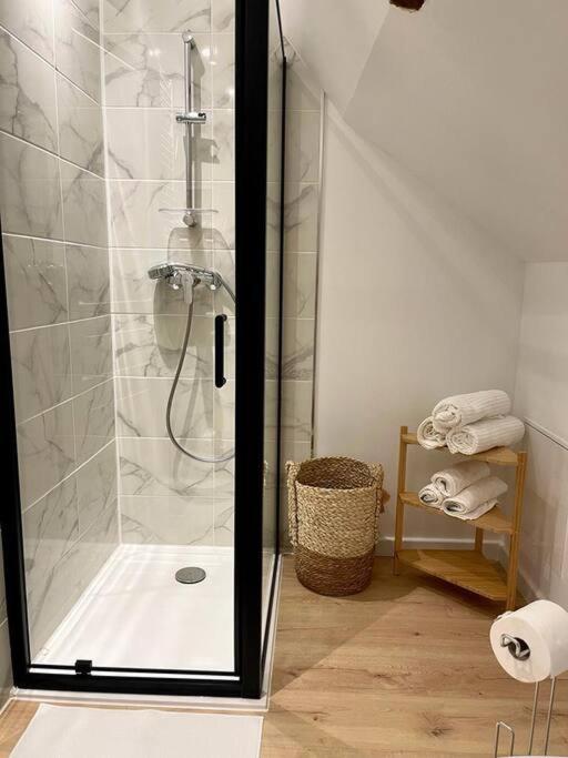 Appartement Cosy Centre Ville Saint-Amand-Montrond Exterior photo